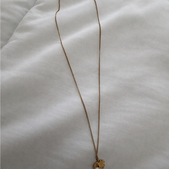 Gold and Pearl Leaf Black Hills Gold Pendant Necklace - Picture 4 of 4